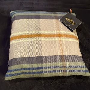 💥Pendleton 3 Piece throw, eye mask, pouch Travel Set NWT